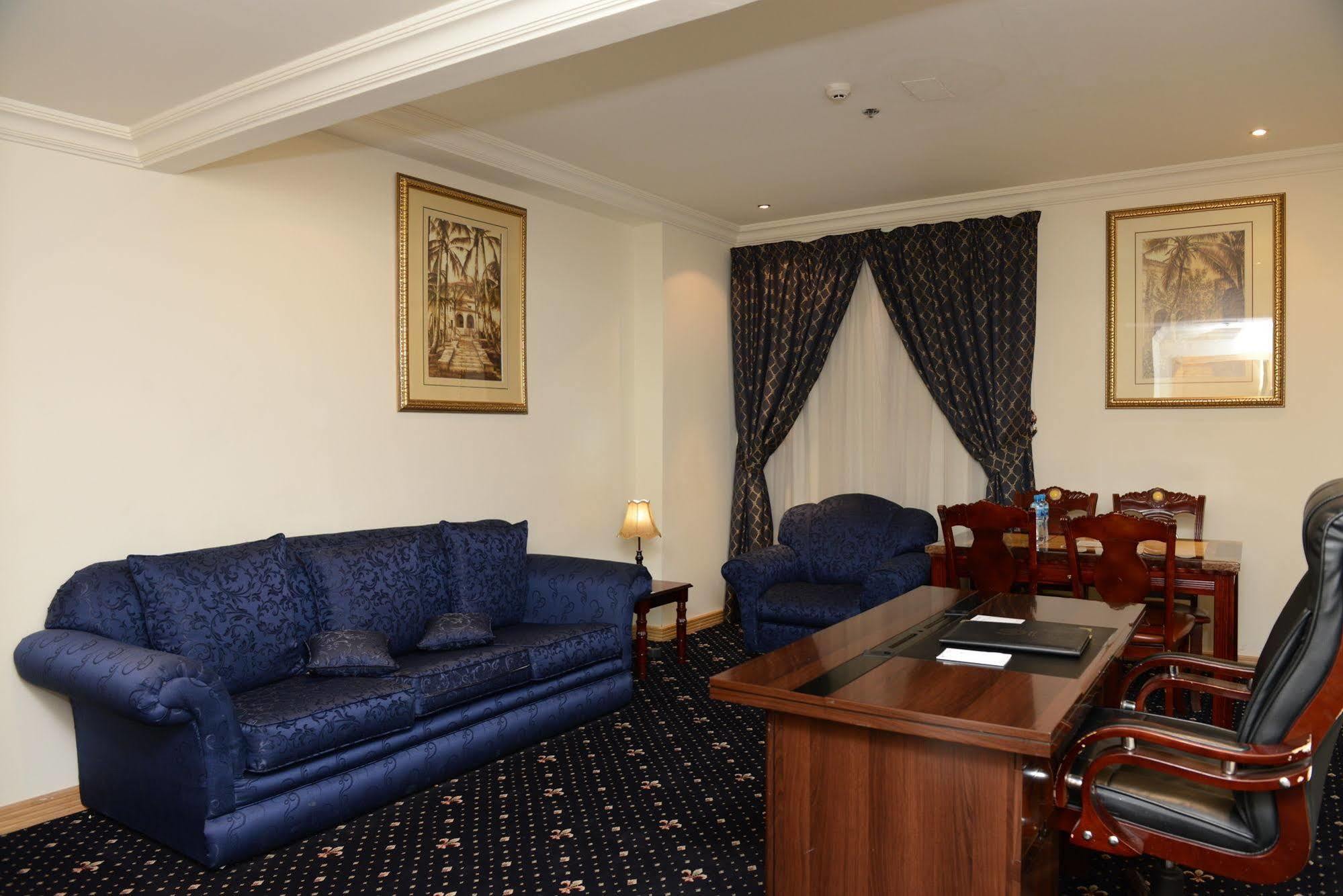 Cayam Hotel Доха Экстерьер фото