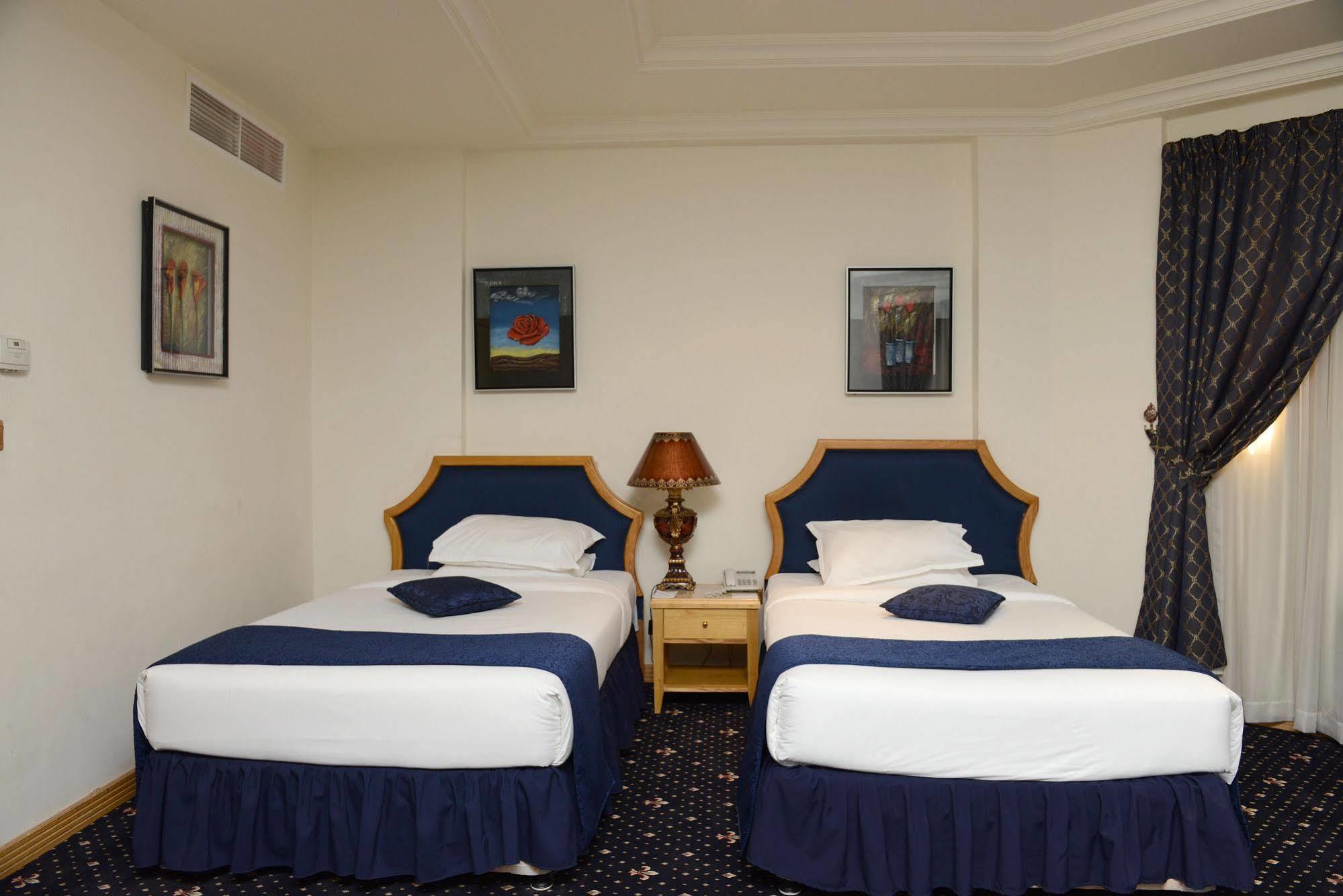 Cayam Hotel Доха Экстерьер фото